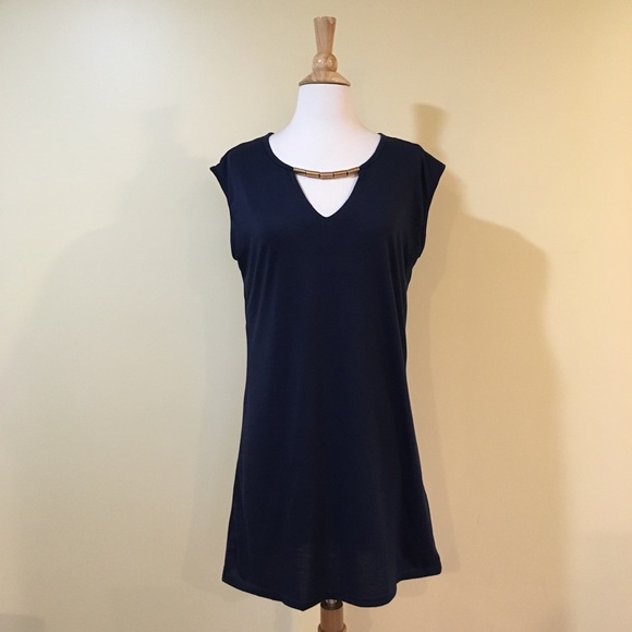 Keyhole Necklace Detail Cap Sleeve Shift Dress Navy - Picture 5 of 7